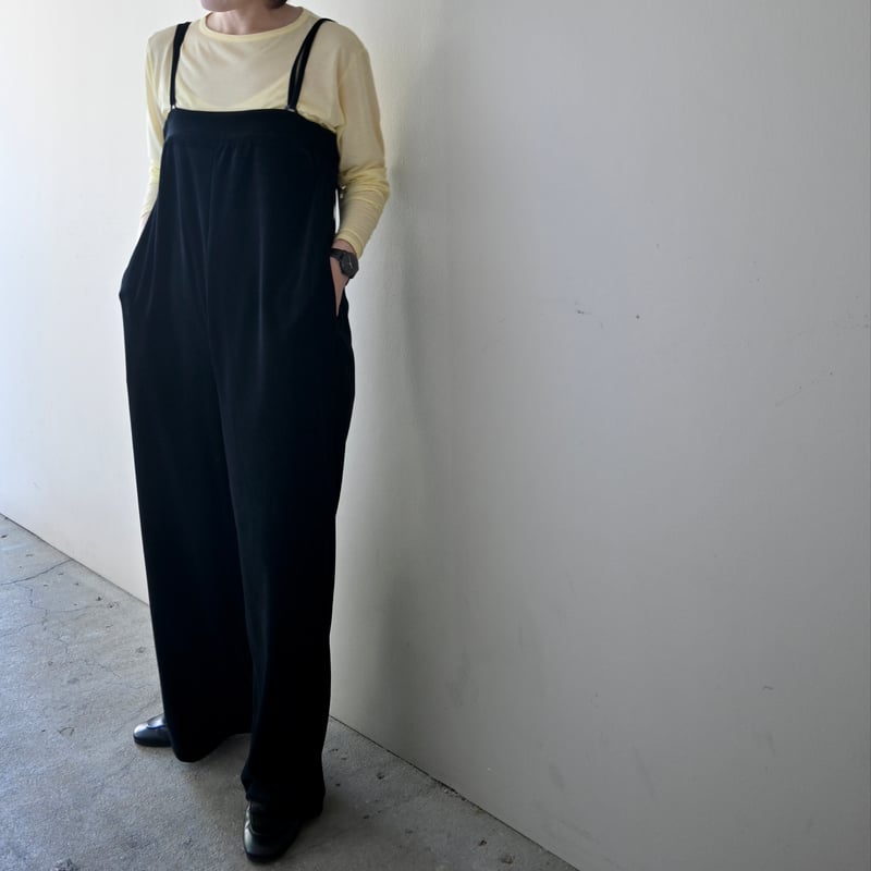 me. cotton velours サロペット - night black | YOCA