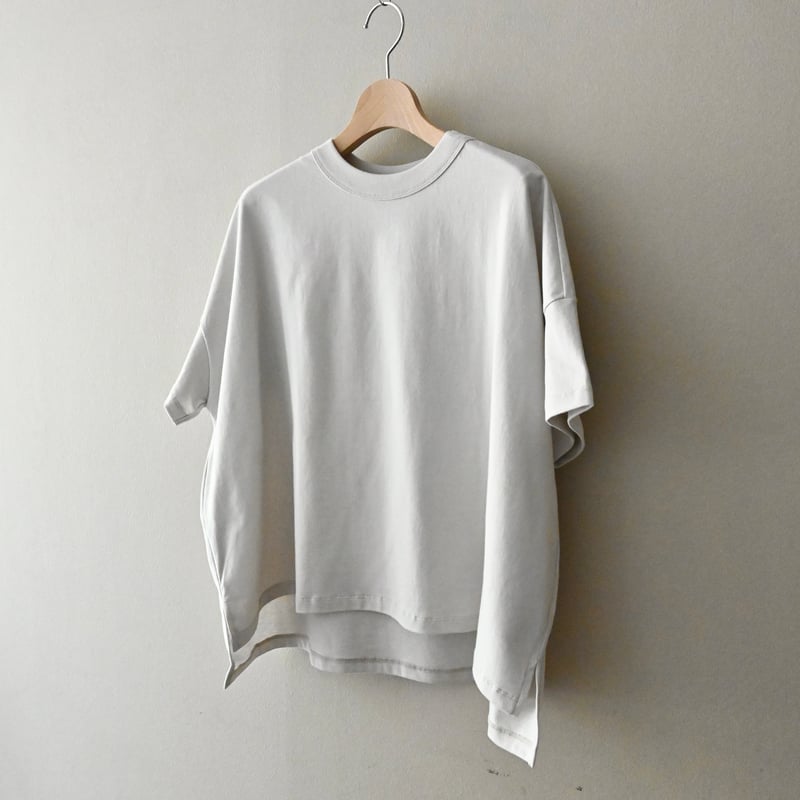 TRAVAIL MANUEL クラシック天竺スリットTシャツ | YOCA