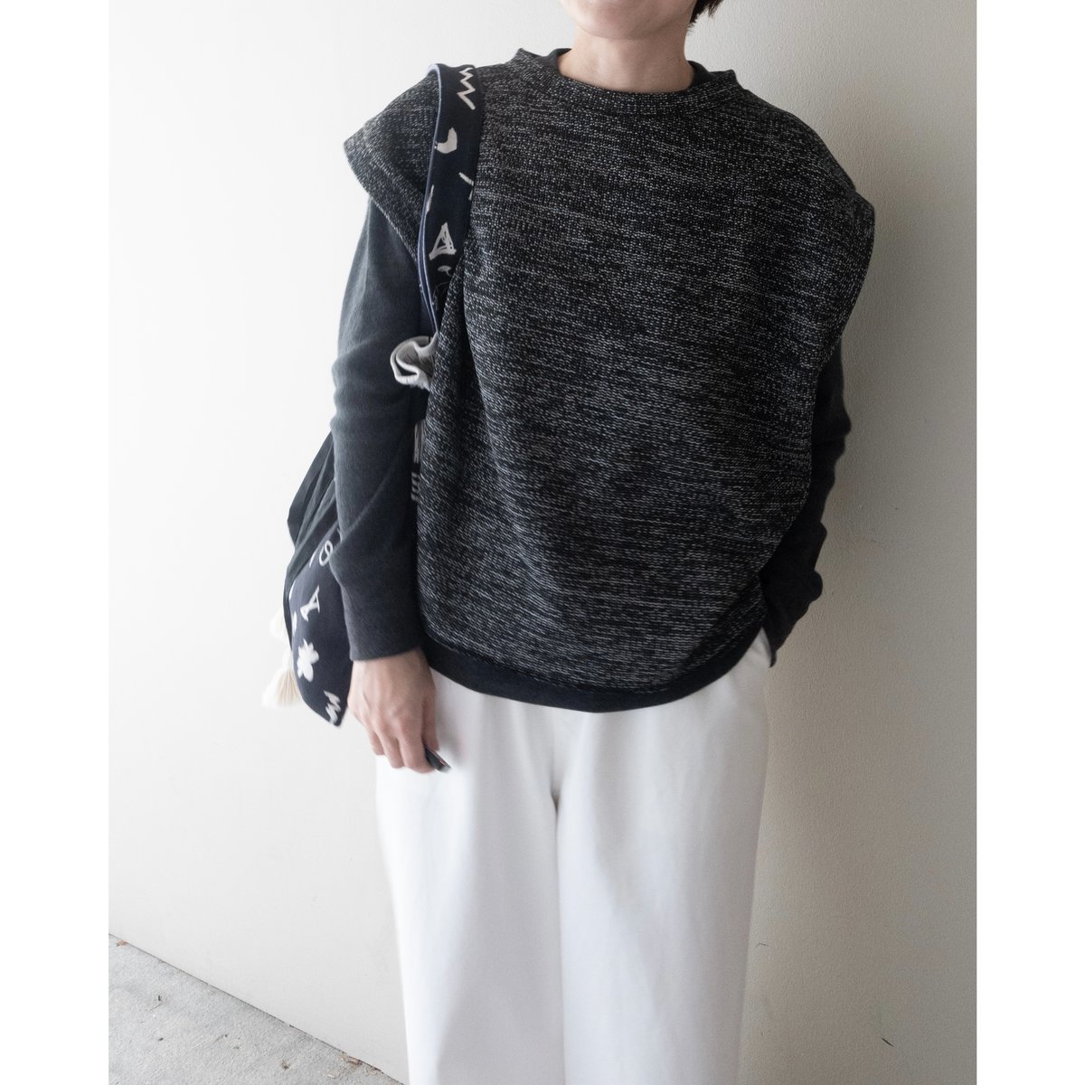 1dozenイチダーススポンディッシュコットンリラックスプルオーバー 1dozen スポンディッシュコットン リラックスプルオーバー | YOCA