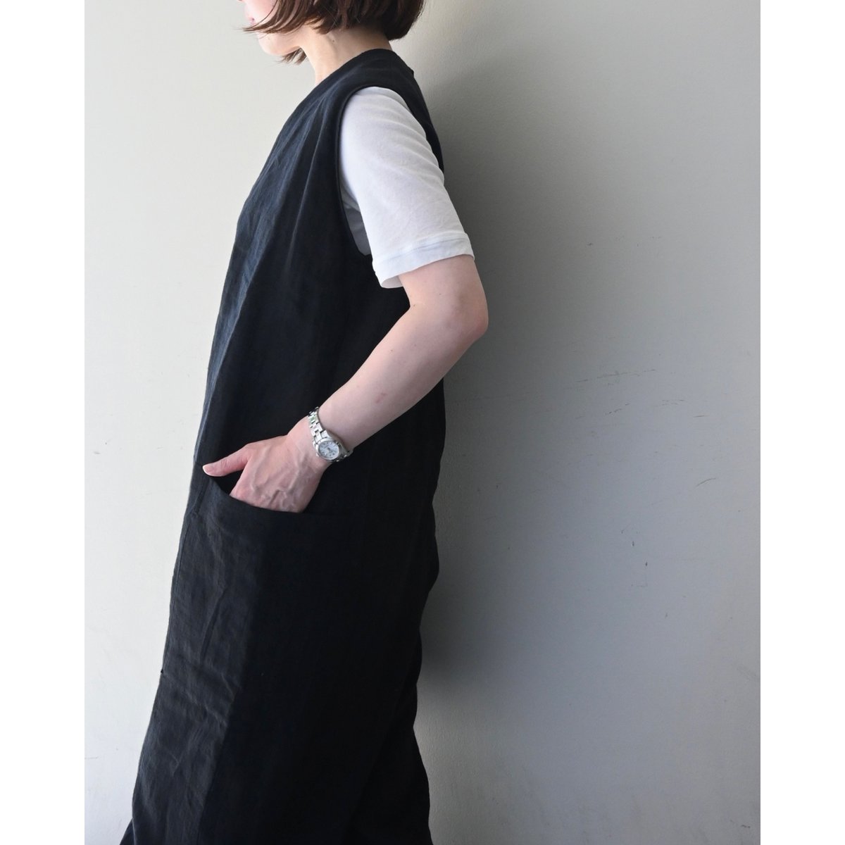 Honnete V Neck Jumpsuit / リネンジャンプスーツ - BLACK |