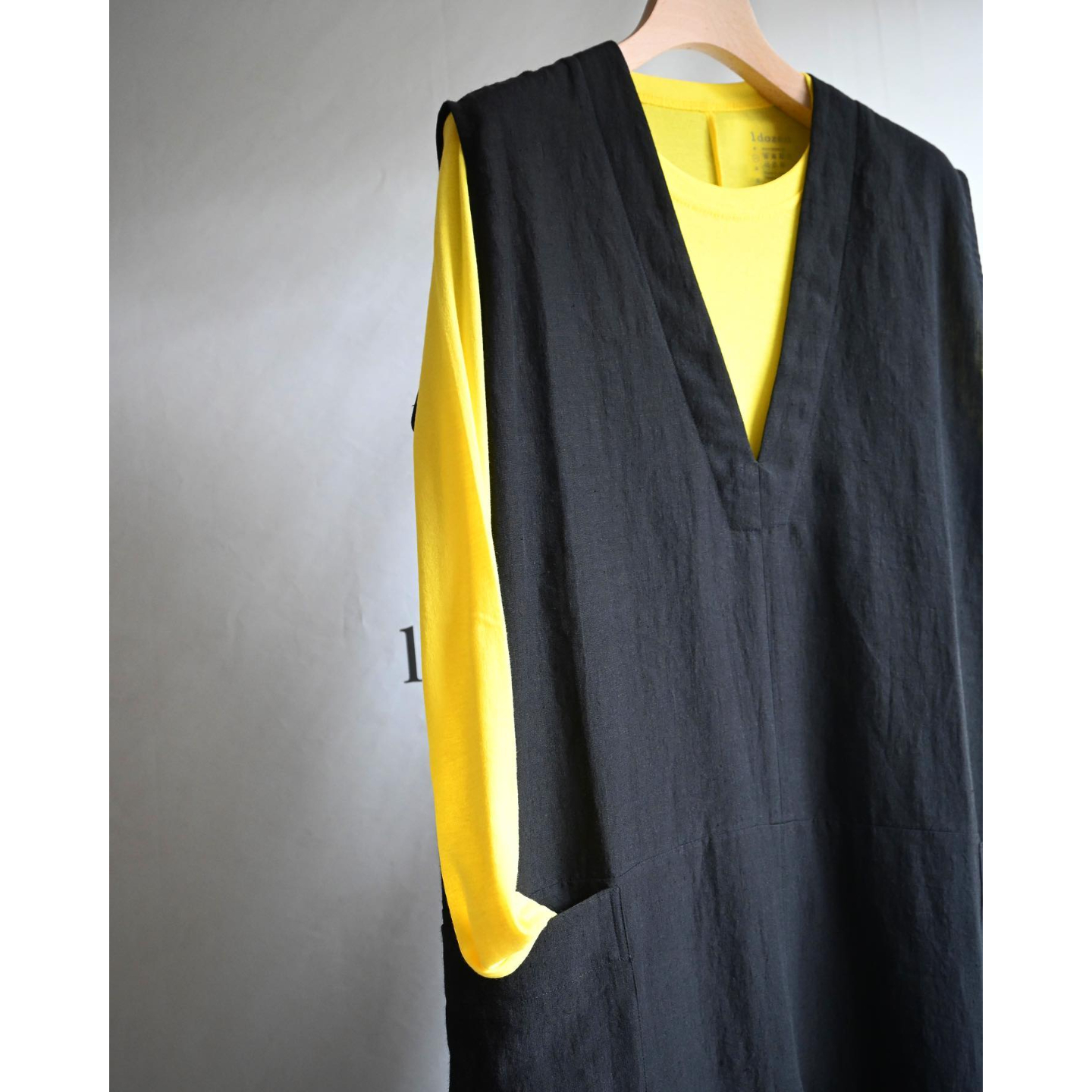 Honnete V Neck Jumpsuit / リネンジャンプスーツ - BLACK |