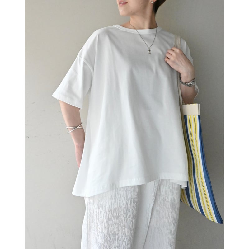 TRAVAIL MANUEL ☆今期新品未使用ミディ天竺バックフレアTシャツ TRAVAIL MANUEL ミディ天竺バックフレアT | YOCA