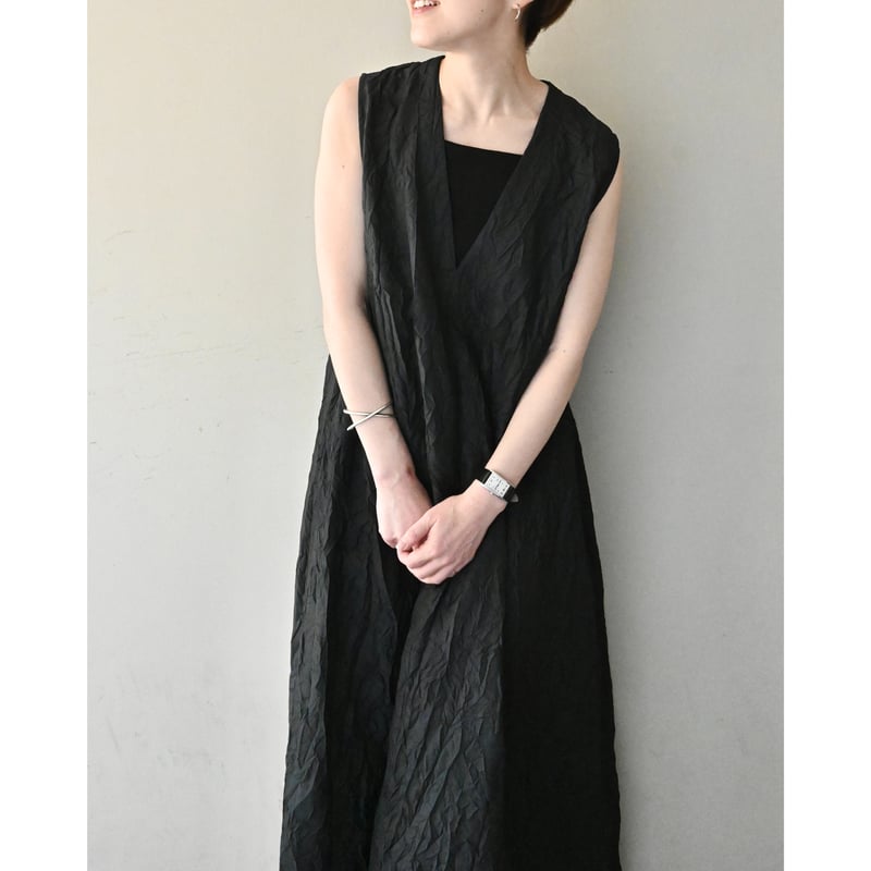 Honnete Sleeveless V Wide Dress / Vネックワンピース | YOCA