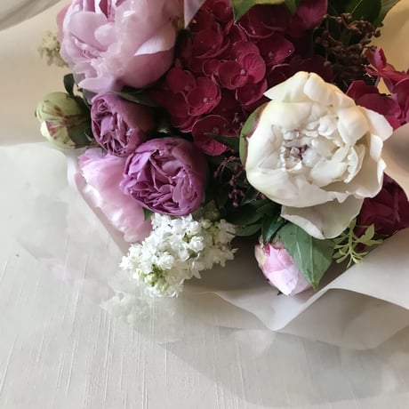 季節の花束ギフト(ギフトBOX入り)