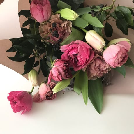 小さな季節の花束ギフト (ギフトBOX使用)