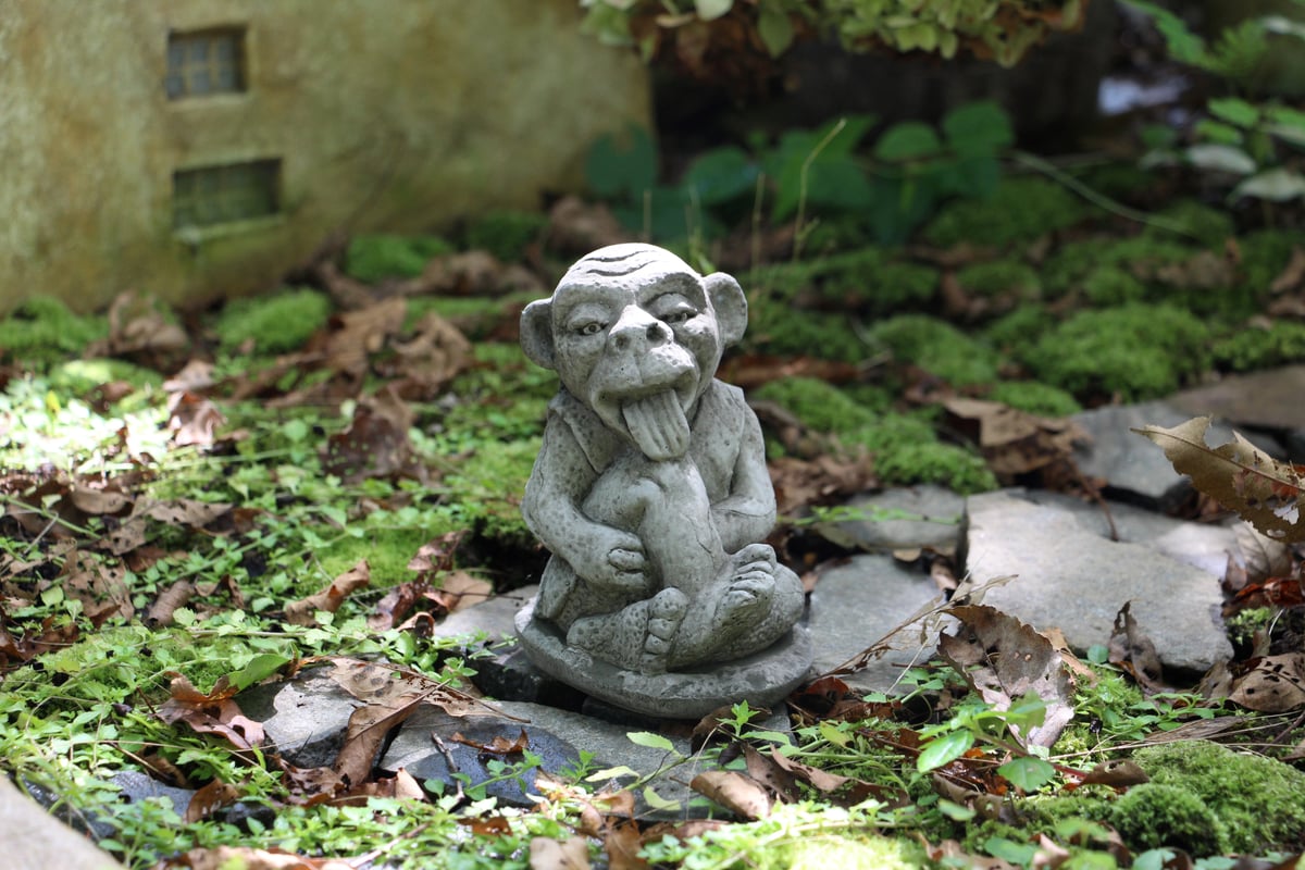 ワンダーデコール　ピエロ　石像 アンティークガーデンオブジェ ワンダーデコール ピエロ 石像 アンティークガーデンオブジェ ワンダー