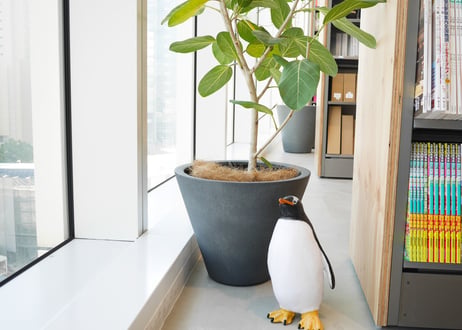 インテリアにおすすめ｜ビニールモデルペンギン