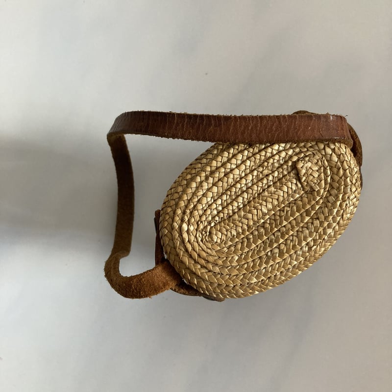 フランスアンティーク Vichyパニエ付き飲泉グラス | minon antiques