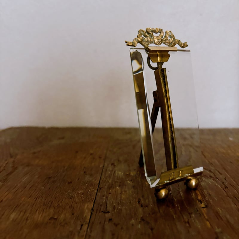 フランスアンティーク真鍮製リボン装飾フォトスタンド③