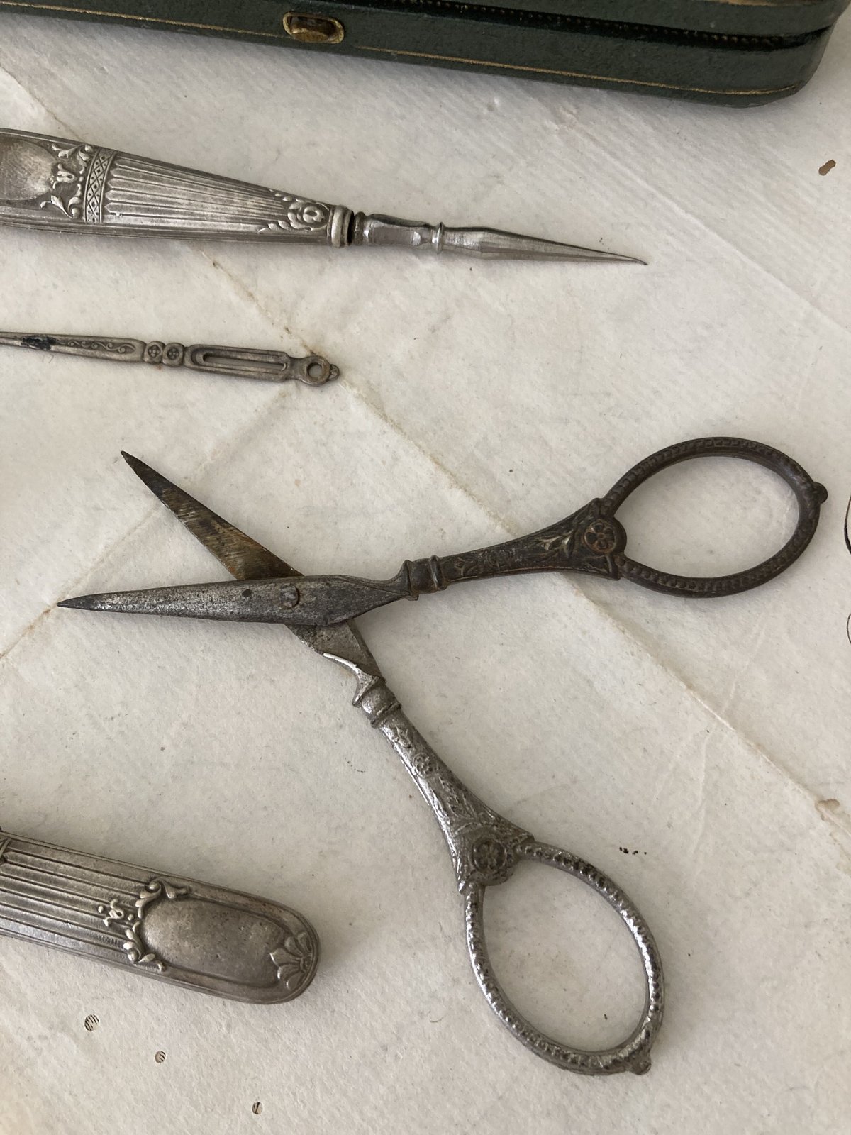 フランスアンティーク メルスリー お裁縫セット | minon antiques フランスアンティーク メルスリー お裁縫セット | minon antiques