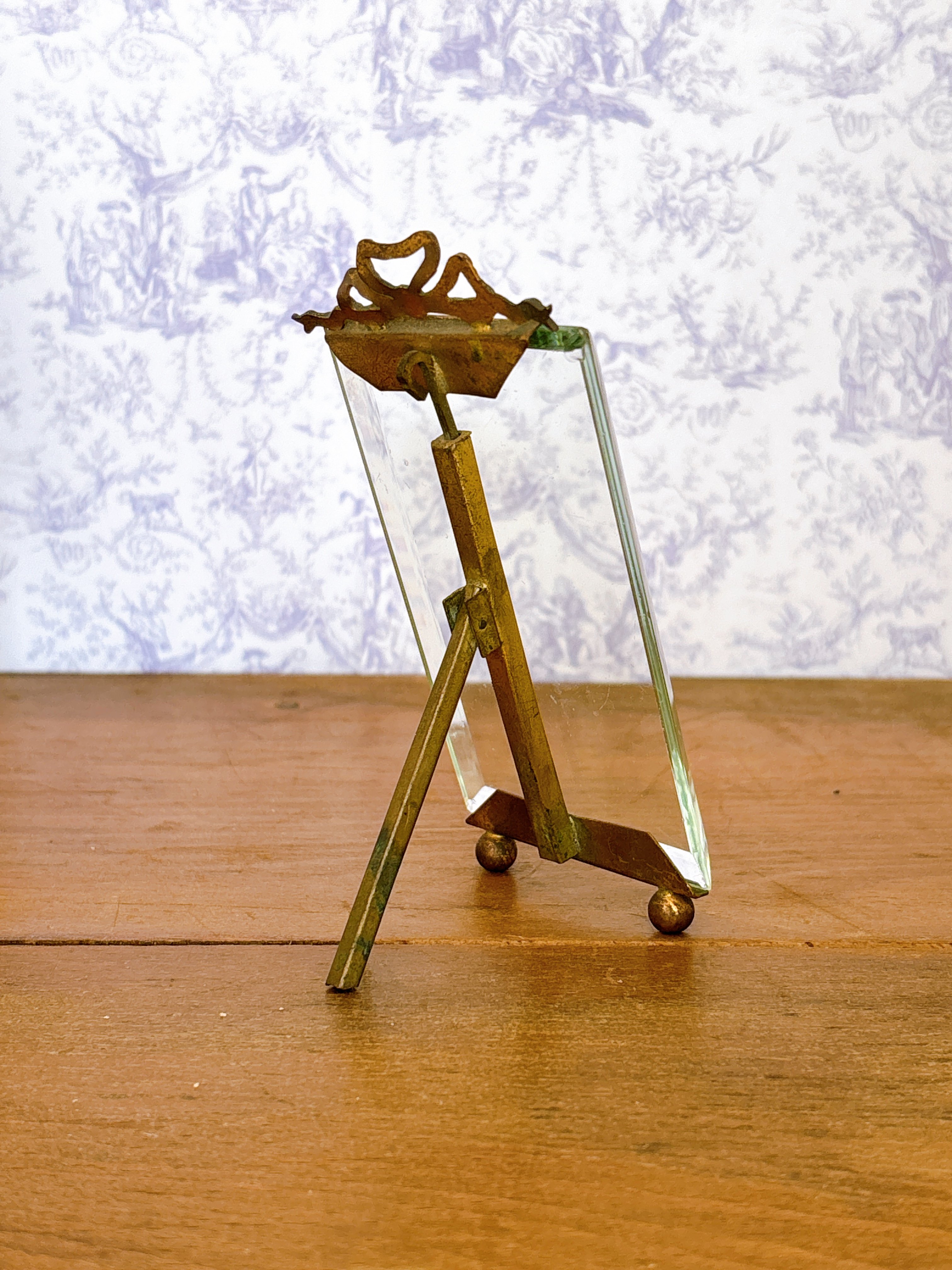 フランスアンティーク 真鍮製リボン装飾 フォトスタンド | minon antiques