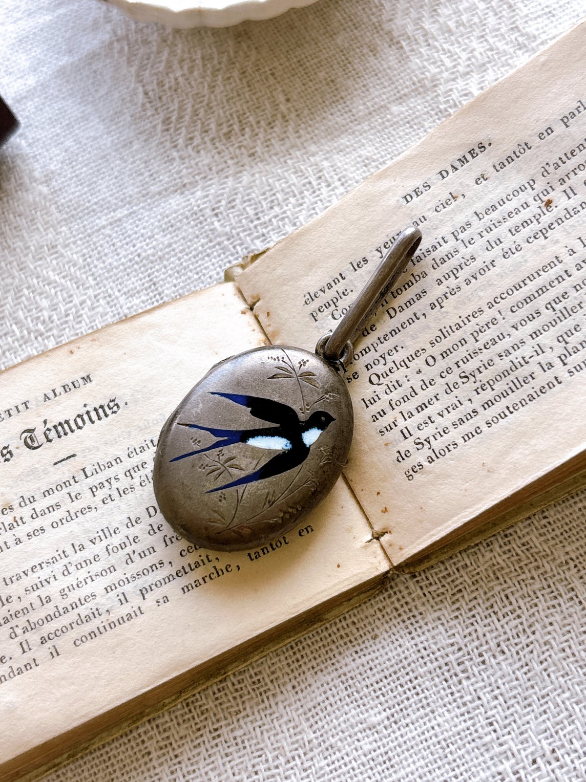フランスアンティーク　ペンダントトップ・つばめ フランスアンティーク ペンダントトップ・つばめ | minon antiques