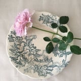 minon  antiques