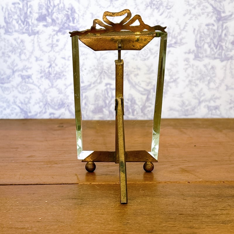 ※9/2発送 小 写真たて リボン フランス アンティーク 真鍮 フランス アンティーク 真鍮 リボンのオルモル装飾 フォト