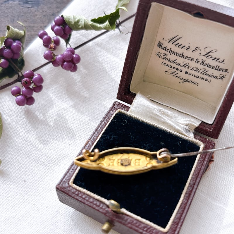 フランスアンティーク BEBEブローチ ORIA社 | minon antiques