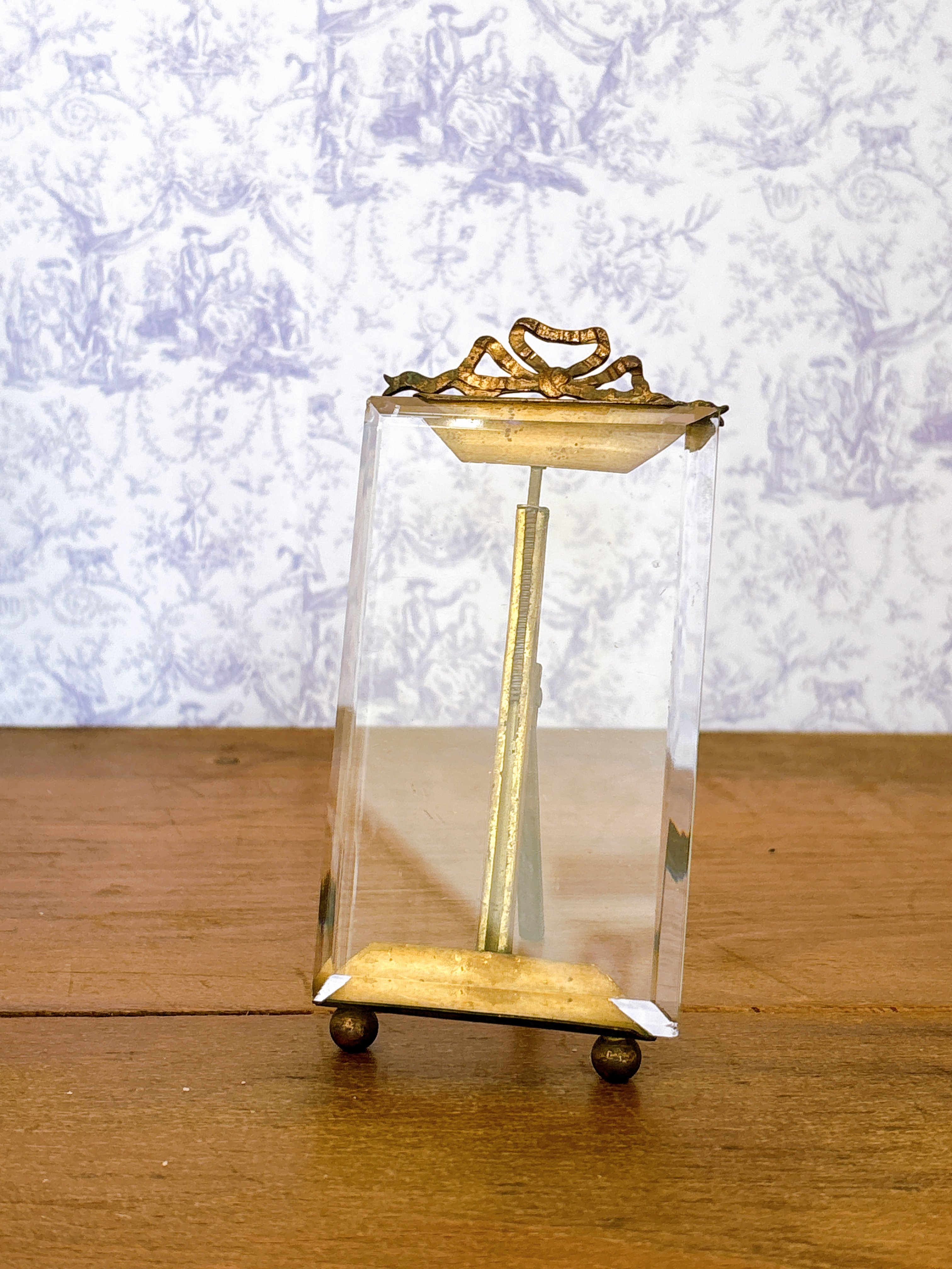 フランスアンティーク 真鍮製リボン装飾 フォトスタンド | minon antiques