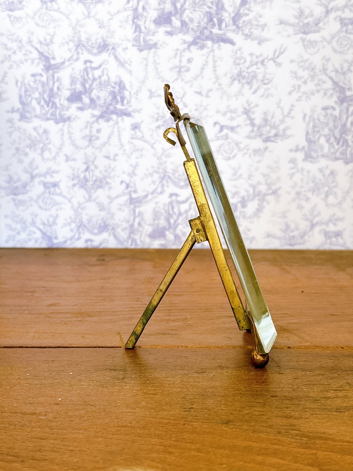 フランスアンティーク 真鍮製リボン装飾 フォトスタンド | minon antiques