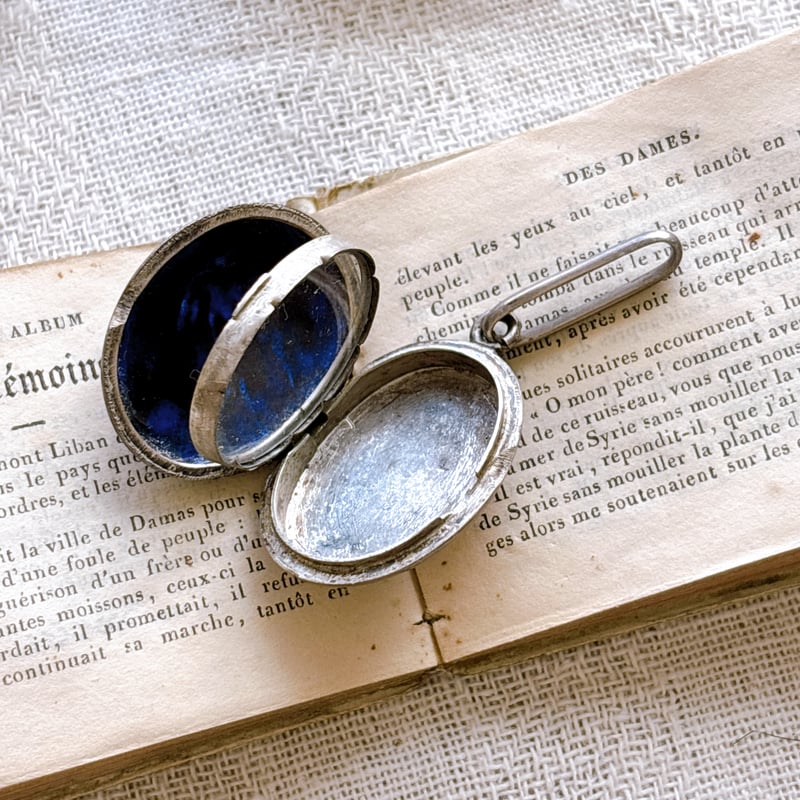 フランスアンティーク ペンダントトップ・つばめ フランスアンティーク