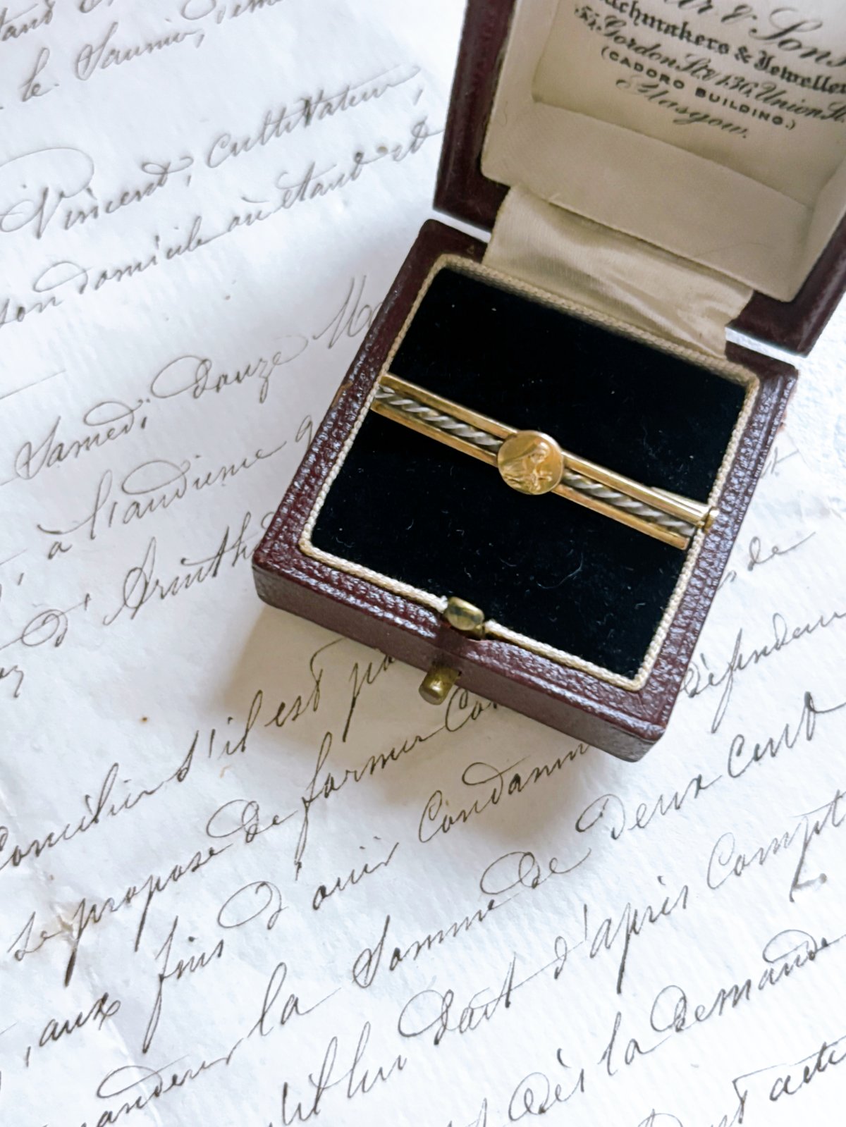 フランスブロカント ブローチ・マリアさま① | minon antiques