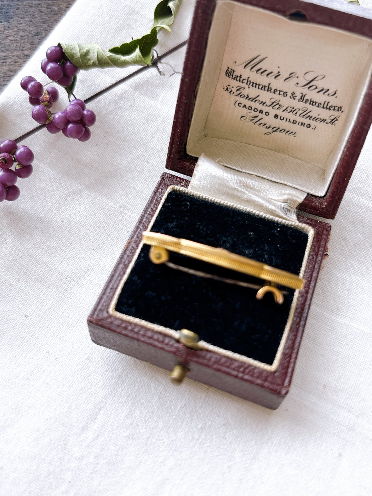 フランスアンティーク BEBEブローチ ORIA社 | minon antiques