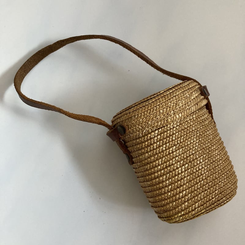 フランスアンティーク Vichyパニエ付き飲泉グラス | minon antiques