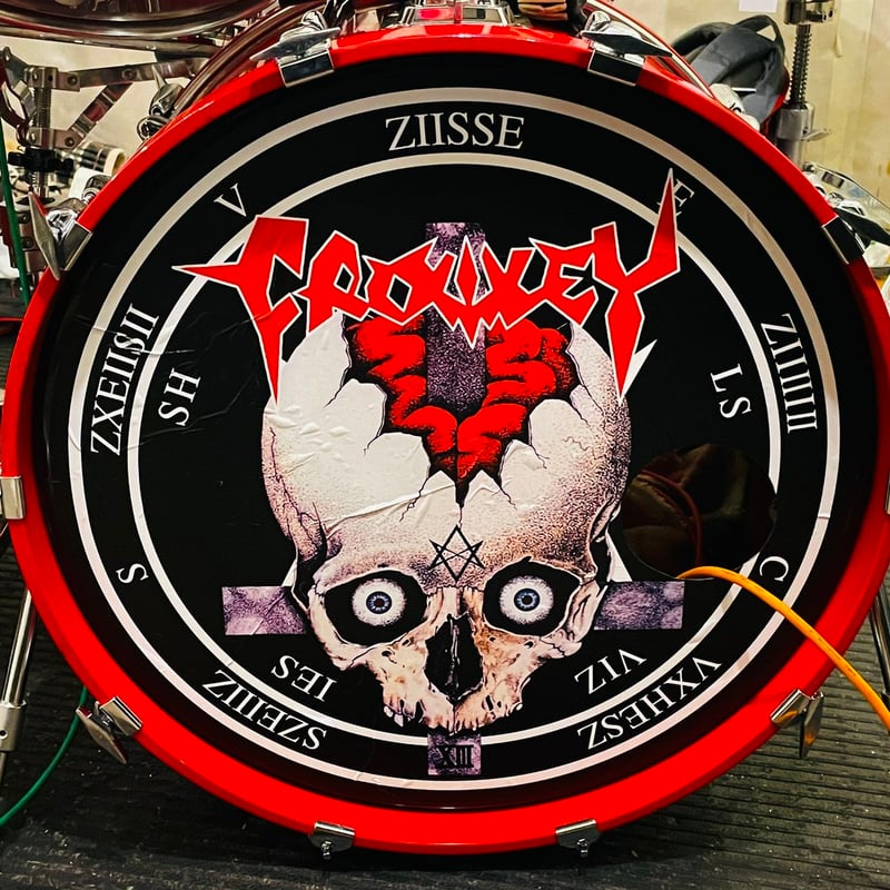 5/5 名古屋公演 80's スペシャルにて使用のWhisperデザインバスドラム