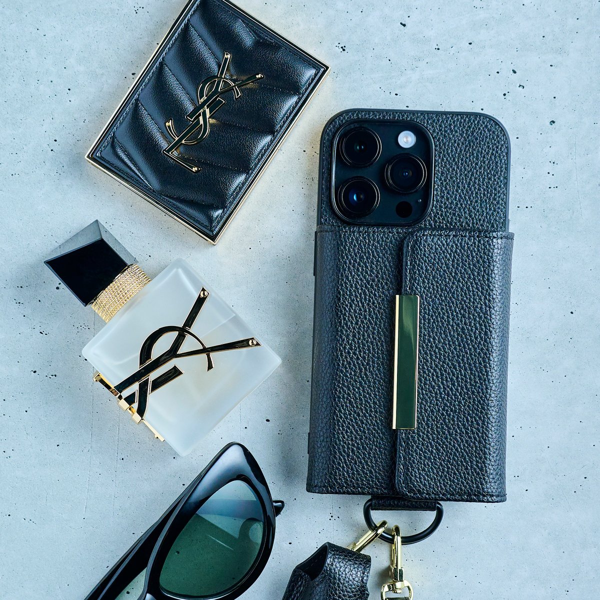 【さらさら】iPhone16ケース+リップケース さらさら】iPhone16ケース+リップケース i phone 16対応！】リップ