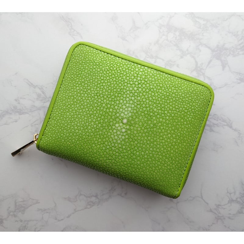 スティングレー エイ革 二つ折り財布 緑 スティングレイ 財布 カード