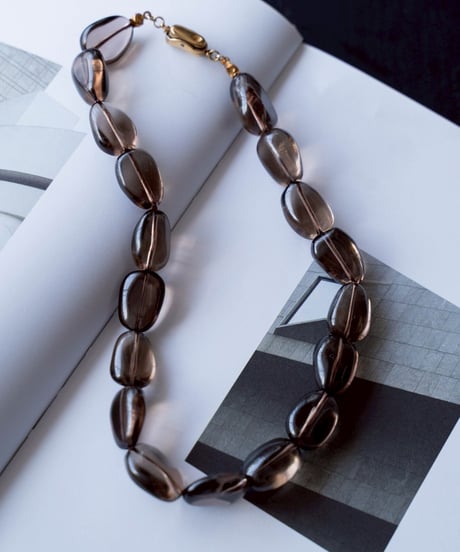 61082  smoky quartz necklace