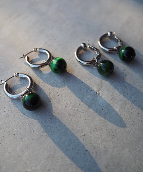 30135 green cat's eye small pierce/earring