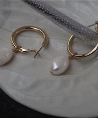 No. 30068 Baroque Pearl pirced / earring