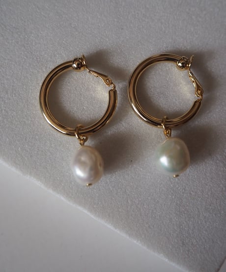 No. 30068 Baroque Pearl pirced / earring
