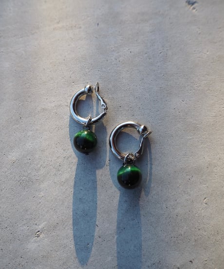 30135 green cat's eye small pierce/earring