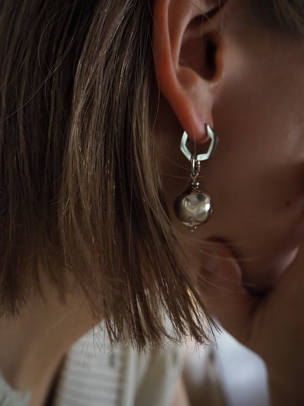 10098 hex drop pierce (silver or gold) | ing