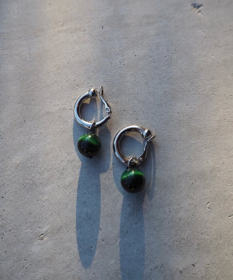 30135 green cat's eye small pierce/earring