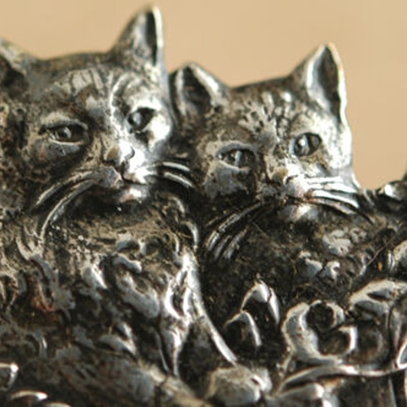 三匹の猫のヴィンテージブローチ/イギリス | 『スワロー商會