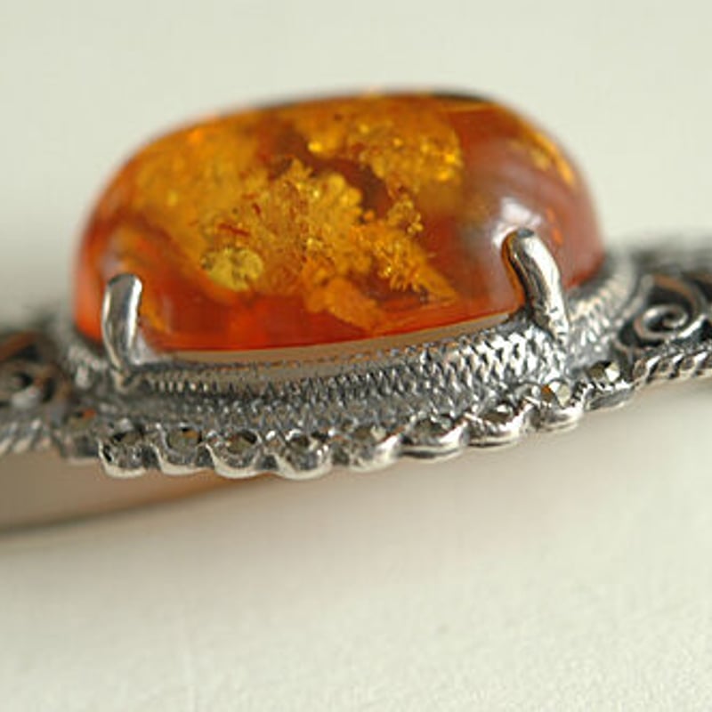 silver925 × marcasite 琥珀のヴィンテージブローチ/ドイツ silver925 × marcasite 琥珀のヴィンテージブローチ/ドイツ