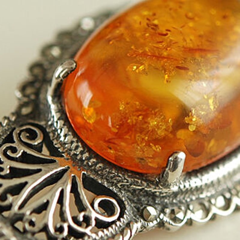 silver925 × marcasite 琥珀のヴィンテージブローチ/ドイツ silver925 × marcasite 琥珀のヴィンテージブローチ/ドイツ
