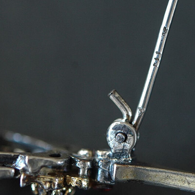 ガーネットとパールのヴィンテージバーブローチ/ドイツ | 『スワロー