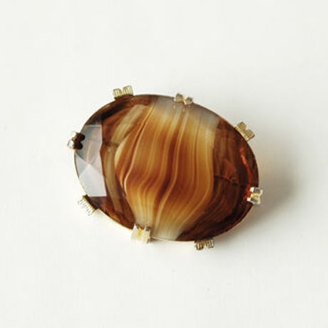 marble brown glass オーバル型のヴィンテージブローチ/イギリス