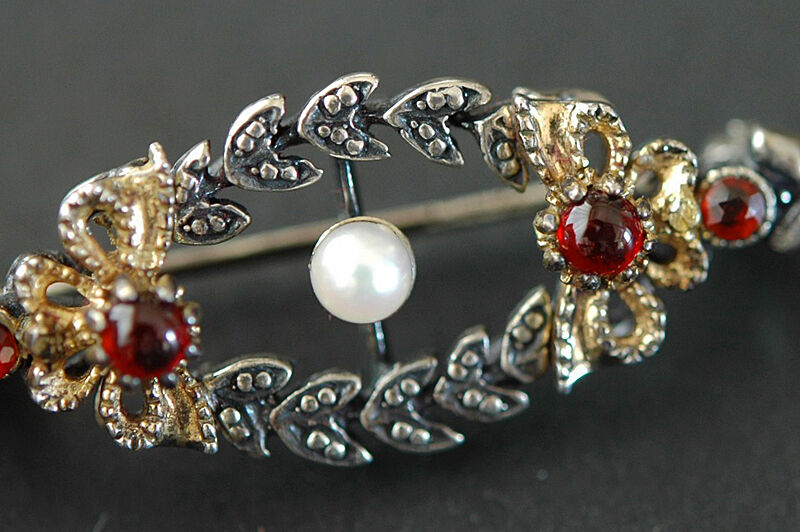 アンティークブローチ　ガーネット✖️パール fit=scale-down,w=1200