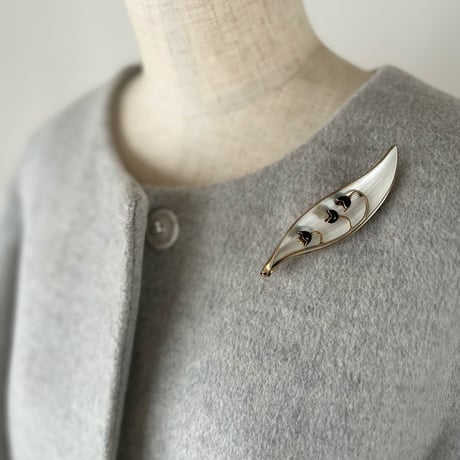 ノルウェー製 すずらんのヴィンテージブローチ/silver925×グラスエナメル