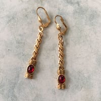 gold color チェーンと赤いカボション/ヴィンテージピアス/フランス