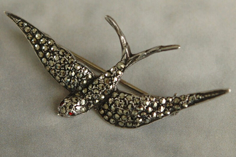 silver × marcasite ツバメのヴィンテージブローチ/イギリス