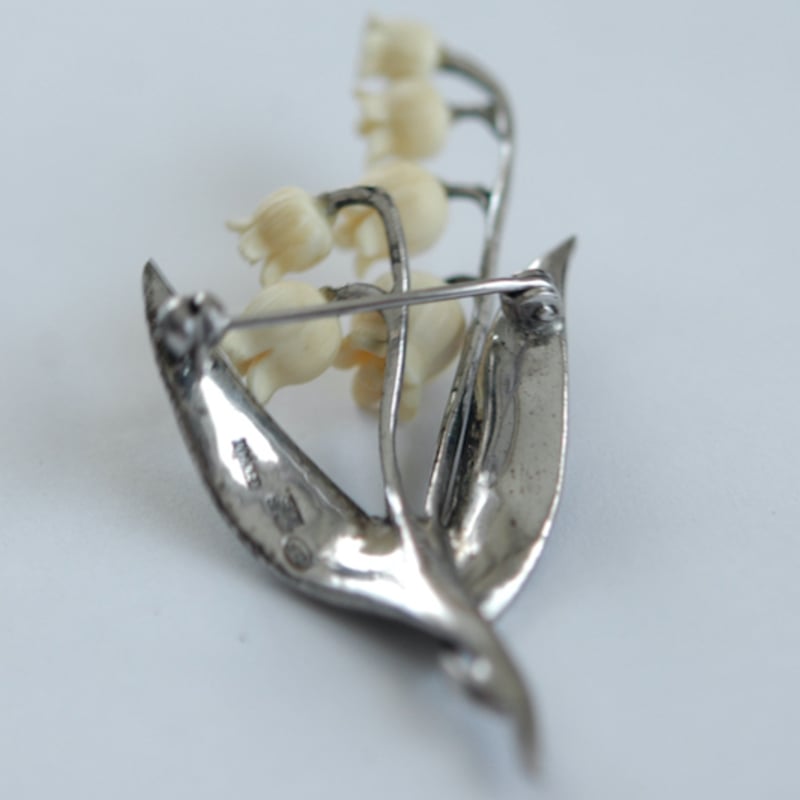ドイツ製 すずらんのヴィンテージブローチ/silver925×オックス ドイツ製 すずらんのヴィンテージブローチ/silver925×オックス