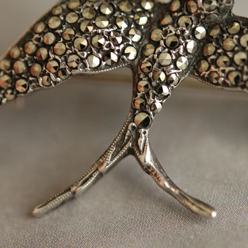 silver × marcasite ツバメのヴィンテージブローチ/イギリス