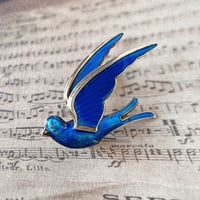 ノルウェー製 青い鳥(ツバメ)のヴィンテージブローチ/silver925 × ギローシュエナメル
