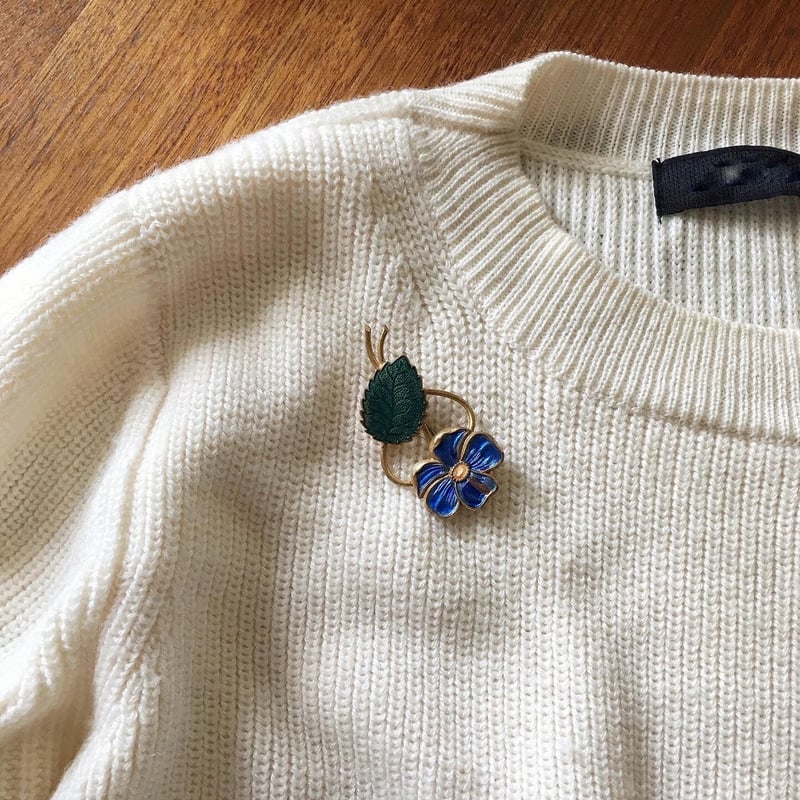 glass enamel 青い花のヴィンテージブローチ/イギリス glass enamel 青い花のヴィンテージブローチ/イギリス
