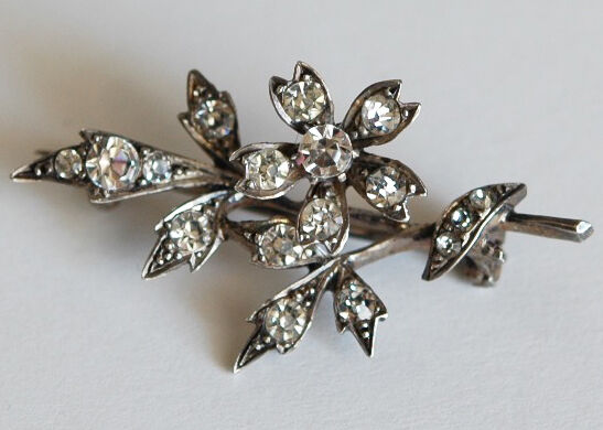 silver835 × paste stone 一輪の花のアンティークブローチ/イギリス | 