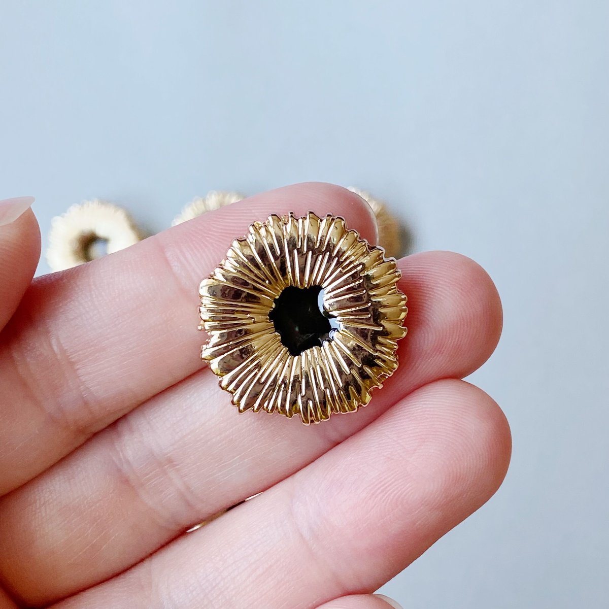 2個入り ボタンカボション ゴールド ハンドメイドパーツ | Orange Parts 